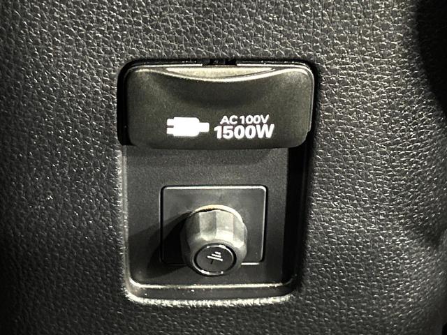 アクア Ｇ　ターンチルトシート　純正８型ディスプレイ　バックカメラ　セーフティセンス　１００Ｖ電源　レーダークルーズ　禁煙車　パワーシート　ＬＥＤヘッド　ＥＴＣ　オートハイビーム　車線逸脱警報　オートライト（7枚目）