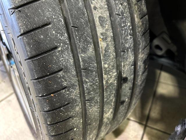 プリウス Ｓツーリングセレクション　モデリスタフルエアロ　純正９インチナビ　バックカメラ　セーフティセンス　レーダークルーズ　禁煙車　シートヒーター　１００Ｖ電源　ＬＥＤヘッド　ＥＴＣ２．０　オートハイビーム　オートライト（23枚目）