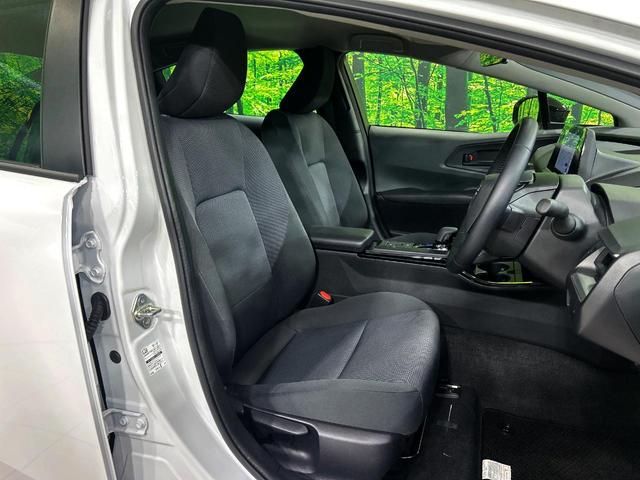 プリウス X 純正8インチディスプレイ セーフティセンス バックカメラ 100V電源 レーダークルーズ 禁煙車 ブラインドスポットモニター LEDヘッド ETC2.0 オートハイビーム 車線逸脱警報 オートライト(8枚目)