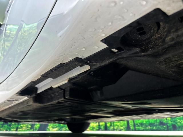 プリウス X 純正8インチディスプレイ セーフティセンス バックカメラ 100V電源 レーダークルーズ 禁煙車 ブラインドスポットモニター LEDヘッド ETC2.0 オートハイビーム 車線逸脱警報 オートライト(22枚目)