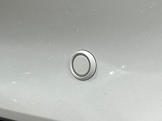 プリウス X 純正8インチディスプレイ セーフティセンス バックカメラ 100V電源 レーダークルーズ 禁煙車 ブラインドスポットモニター LEDヘッド ETC2.0 オートハイビーム 車線逸脱警報 オートライト(25枚目)