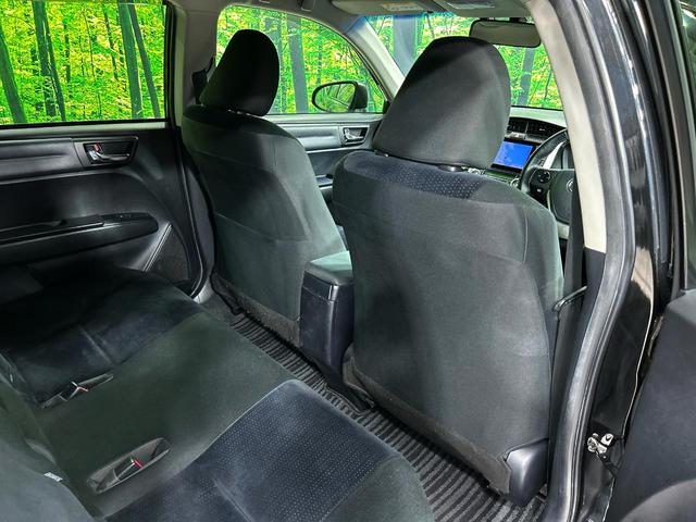 カローラフィールダー ハイブリッドＧ　純正ナビ　バックカメラ　ドライブレコーダー　ＥＴＣ　キーレスエントリー　ＬＥＤヘッドライト　禁煙車　トラクションコントロール　プライバシーガラス　オートエアコン　電動格納ミラー（37枚目）