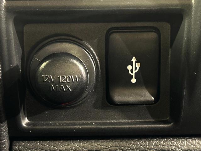 デリカＤ：５ Ｐ　１０．１インチ純正ナビ　電動サイドステップ　両側電動スライドドア　全周囲カメラ　衝突軽減装置　レーダークルーズ　禁煙車　ブラインドスポットモニター　電動リアゲート　パワーシート　ＬＥＤヘッド（52枚目）