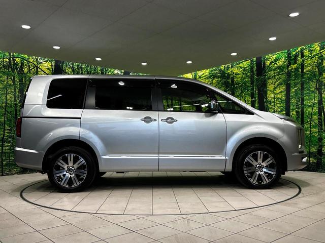 デリカＤ：５ Ｐ　１０．１インチ純正ナビ　電動サイドステップ　両側電動スライドドア　全周囲カメラ　衝突軽減装置　レーダークルーズ　禁煙車　ブラインドスポットモニター　電動リアゲート　パワーシート　ＬＥＤヘッド（61枚目）