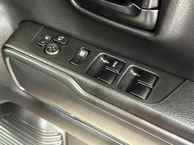 ハスラー ハイブリッドＧ　ＳＤナビ　バックカメラ　衝突被害軽減システム　禁煙車　コーナーセンサー　スマートキー　ＬＥＤヘッド　ＥＴＣ　車線逸脱警報　オートライト　オートエアコン　Ｂｌｕｅｔｏｏｔｈ　ＣＤ　ＤＶＤ再生　地デジ（39枚目）