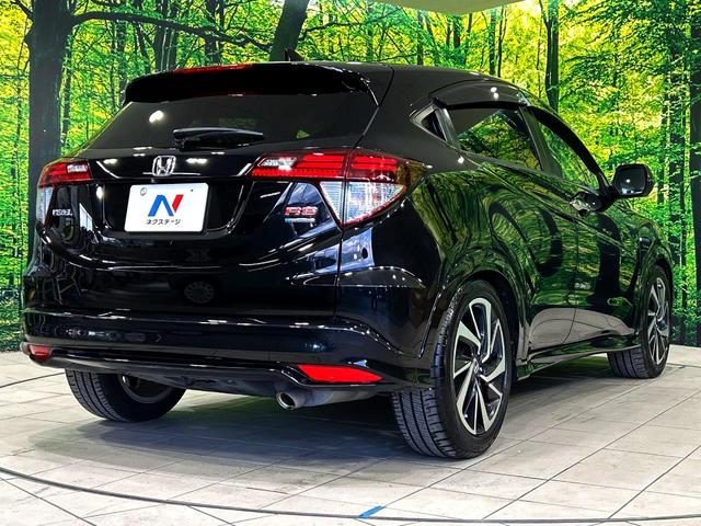 ヴェゼル ハイブリッドＲＳ・ホンダセンシング　バックカメラ　衝突被害軽減システム　禁煙車　ハーフレザーシート　ドラレコ　スマートキー　ＬＥＤヘッド　ビルトインＥＴＣ　純正１８インチアルミ　車線逸脱警報　オートライト　デュアルエアコン（17枚目）