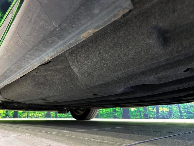 ヴェゼル ハイブリッドＲＳ・ホンダセンシング　バックカメラ　衝突被害軽減システム　禁煙車　ハーフレザーシート　ドラレコ　スマートキー　ＬＥＤヘッド　ビルトインＥＴＣ　純正１８インチアルミ　車線逸脱警報　オートライト　デュアルエアコン（35枚目）