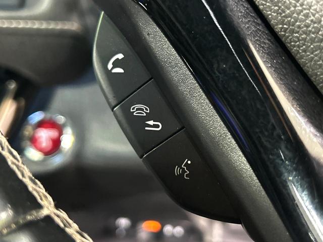 ヴェゼル ハイブリッドＲＳ・ホンダセンシング　バックカメラ　衝突被害軽減システム　禁煙車　ハーフレザーシート　ドラレコ　スマートキー　ＬＥＤヘッド　ビルトインＥＴＣ　純正１８インチアルミ　車線逸脱警報　オートライト　デュアルエアコン（52枚目）