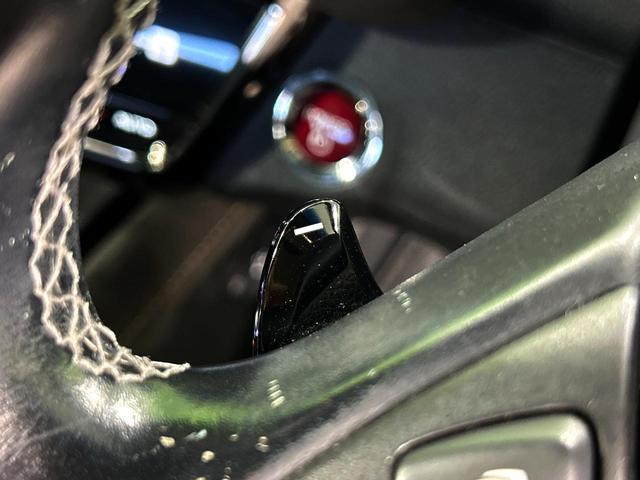 ヴェゼル ハイブリッドＲＳ・ホンダセンシング　バックカメラ　衝突被害軽減システム　禁煙車　ハーフレザーシート　ドラレコ　スマートキー　ＬＥＤヘッド　ビルトインＥＴＣ　純正１８インチアルミ　車線逸脱警報　オートライト　デュアルエアコン（55枚目）