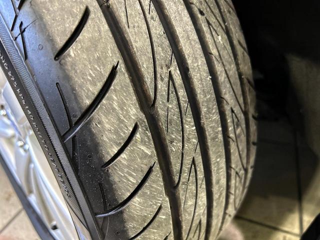 インプレッサスポーツ ２．０ｉアイサイト　４ＷＤ　バックカメラ　衝突被害軽減システム　レーダークルーズ　ドラレコ　スマートキー　ＨＩＤヘッド　純正１６インチアルミ　オートライト　デュアルエアコン　Ｂｌｕｅｔｏｏｔｈ　ＣＤ　ＤＶＤ再生（24枚目）