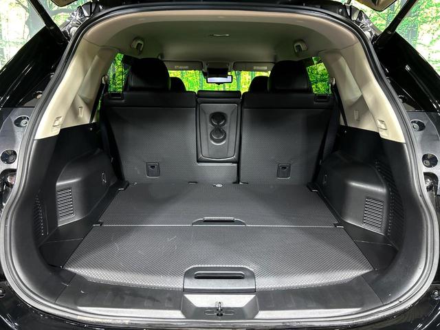 エクストレイル ２０Ｘｉ　プロパイロット　純正９型ナビ　全周囲カメラ　インテリジェントエマージェンシーブレーキ　デジタルインナーミラー　禁煙車　電動リアゲート　全席シートヒーター　ＬＥＤヘッド　ルーフレール　ＥＴＣ（10枚目）