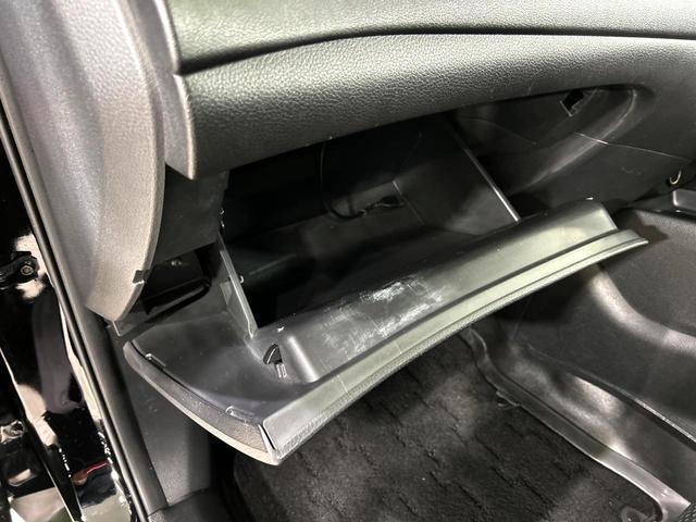 エクストレイル ２０Ｘｉ　プロパイロット　純正９型ナビ　全周囲カメラ　インテリジェントエマージェンシーブレーキ　デジタルインナーミラー　禁煙車　電動リアゲート　全席シートヒーター　ＬＥＤヘッド　ルーフレール　ＥＴＣ（39枚目）