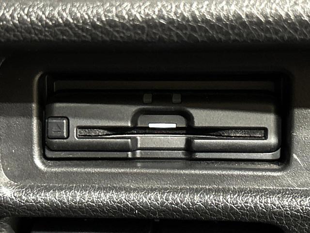 エクストレイル ２０Ｘｉ　プロパイロット　純正９型ナビ　全周囲カメラ　インテリジェントエマージェンシーブレーキ　デジタルインナーミラー　禁煙車　電動リアゲート　全席シートヒーター　ＬＥＤヘッド　ルーフレール　ＥＴＣ（56枚目）