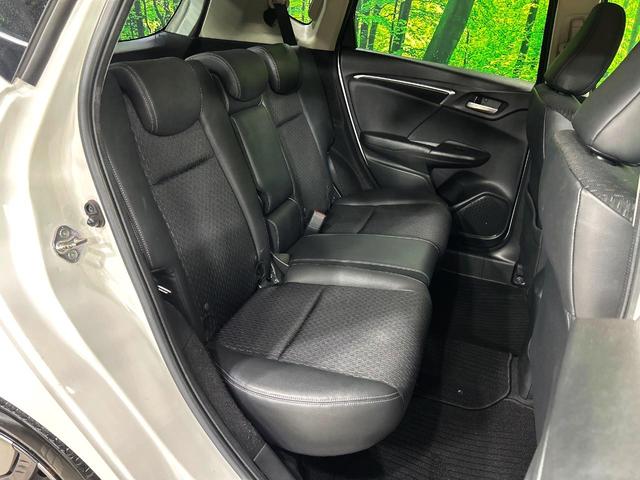 フィットハイブリッド Ｌパッケージ　純正ナビ　シティブレーキアクティブシステム　バックカメラ　禁煙車　ＬＥＤヘッド　ＥＴＣ　クルーズコントロール　オートライト　オートエアコン　Ｂｌｕｅｔｏｏｔｈ　ＣＤ　ＤＶＤ再生（9枚目）