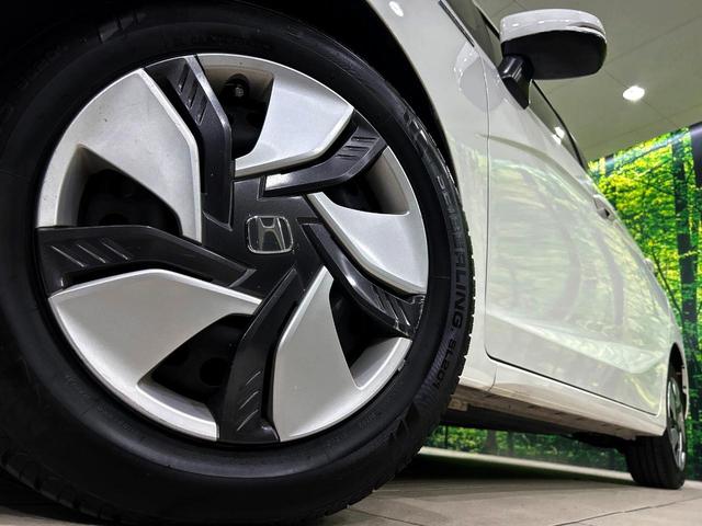 フィットハイブリッド Ｌパッケージ　純正ナビ　シティブレーキアクティブシステム　バックカメラ　禁煙車　ＬＥＤヘッド　ＥＴＣ　クルーズコントロール　オートライト　オートエアコン　Ｂｌｕｅｔｏｏｔｈ　ＣＤ　ＤＶＤ再生（13枚目）