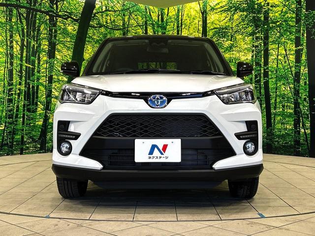 ライズ Ｚ　登録済未使用車　純正９型ディスプレイ　全周囲カメラ　スマートアシスト　レーダークルーズ　シートヒーター　ＬＥＤヘッド　純正１７インチアルミ　オートハイビーム　車線逸脱警報　オートライト（14枚目）