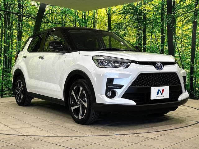 ライズ Ｚ　登録済未使用車　純正９型ディスプレイ　全周囲カメラ　スマートアシスト　レーダークルーズ　シートヒーター　ＬＥＤヘッド　純正１７インチアルミ　オートハイビーム　車線逸脱警報　オートライト（16枚目）