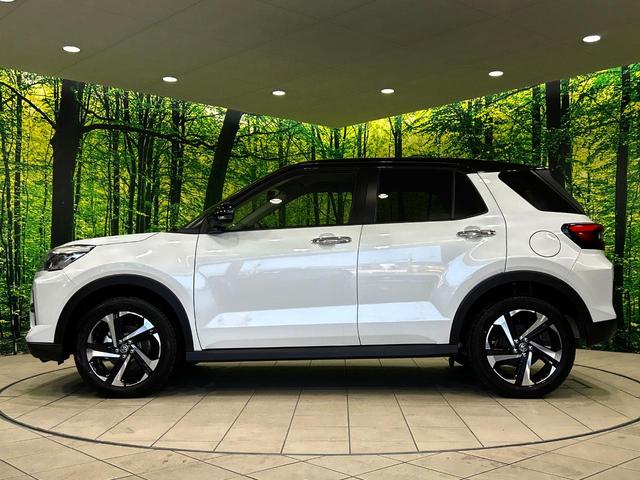 ライズ Ｚ　登録済未使用車　純正９型ディスプレイ　全周囲カメラ　スマートアシスト　レーダークルーズ　シートヒーター　ＬＥＤヘッド　純正１７インチアルミ　オートハイビーム　車線逸脱警報　オートライト（26枚目）