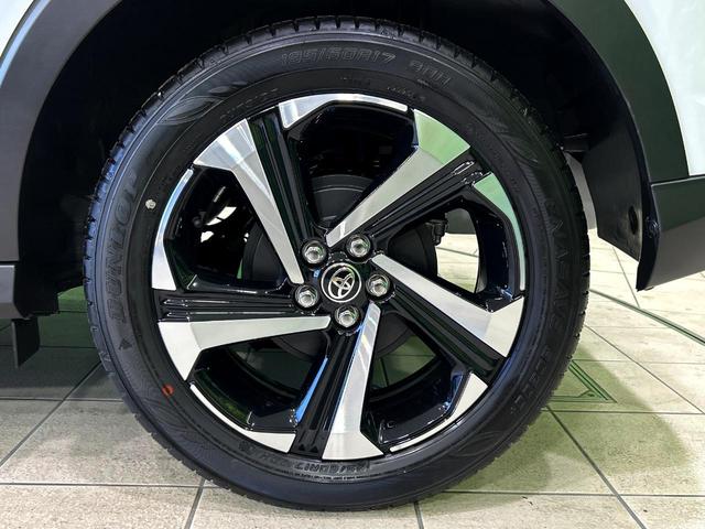 ライズ Ｚ　登録済未使用車　純正９型ディスプレイ　全周囲カメラ　スマートアシスト　レーダークルーズ　シートヒーター　ＬＥＤヘッド　純正１７インチアルミ　オートハイビーム　車線逸脱警報　オートライト（28枚目）