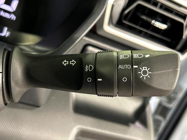 ライズ Ｚ　登録済未使用車　純正９型ディスプレイ　全周囲カメラ　スマートアシスト　レーダークルーズ　シートヒーター　ＬＥＤヘッド　純正１７インチアルミ　オートハイビーム　車線逸脱警報　オートライト（41枚目）