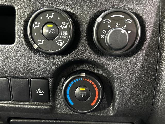 ハイエースバン ロングDX ディーゼル(軽油) 純正ナビ バックカメラ セーフティセンス 禁煙車 ETC2.0 オートハイビーム 車線逸脱警報 オートライト Bluetooth CD フルセグ(42枚目)