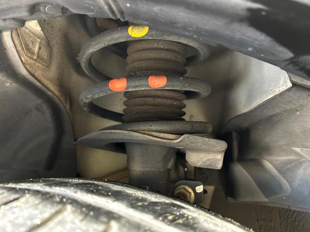 セレナ ハイウェイスターＶエアロモード＋セフティＳＨＶＡセフ　両側電動ドア　全周囲カメラ　衝突被害軽減システム　禁煙車　ドラレコ　スマートキー　ＬＥＤヘッド　ビルトインＥＴＣ　クルコン　純正１６インチアルミ　車線逸脱警報　オートライト　オートエアコン（20枚目）