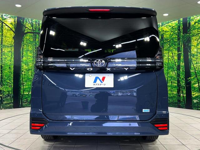 ヴォクシー Ｓ－Ｚ　ナビ付純正１０．５型ディスプレイ　セーフティセンス　両側電動スライドドア　バックカメラ　レーダークルーズ　禁煙車　ハーフレザーシート　ＬＥＤヘッド　ＥＴＣ２．０　純正１７インチアルミ（16枚目）