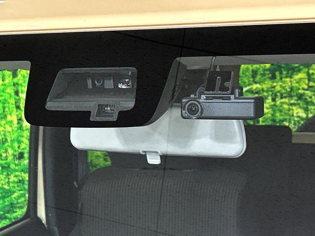 【スズキ　セーフティサポート】走行中に前方の車両等を認識し、衝突しそうな時は警報とブレーキで衝突回避と被害軽減をアシスト。より安全にドライブをお楽しみいただけます。