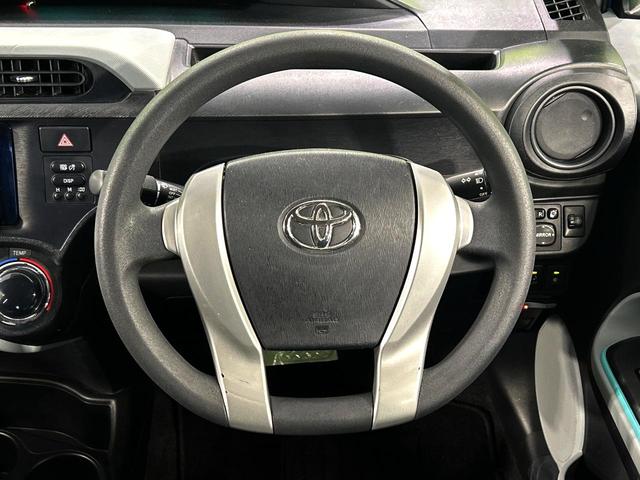 アクア Ｓ　ＳＤナビ　禁煙車　スマートキー　ＥＴＣ　オートエアコン　ＣＤ　ＤＶＤ再生　地デジ　オートライト　シートヒーター（11枚目）