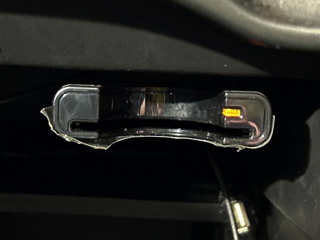 ノート Ｘ　ＤＩＧ－Ｓ　Ｖセレクション＋セーフティ　純正ＳＤナビ　全周囲カメラ　衝突被害軽減システム　禁煙車　コーナーセンサー　スマートキー　ＬＥＤヘッド　ＥＴＣ　車線逸脱警報　オートライト　オートエアコン　Ｂｌｕｅｔｏｏｔｈ　ＣＤ　ＤＶＤ再生（6枚目）