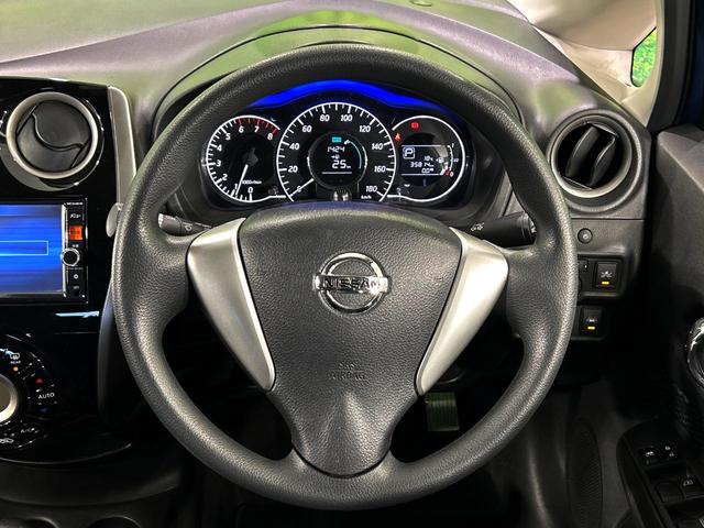 ノート Ｘ　ＤＩＧ－Ｓ　Ｖセレクション＋セーフティ　純正ＳＤナビ　全周囲カメラ　衝突被害軽減システム　禁煙車　コーナーセンサー　スマートキー　ＬＥＤヘッド　ＥＴＣ　車線逸脱警報　オートライト　オートエアコン　Ｂｌｕｅｔｏｏｔｈ　ＣＤ　ＤＶＤ再生（11枚目）