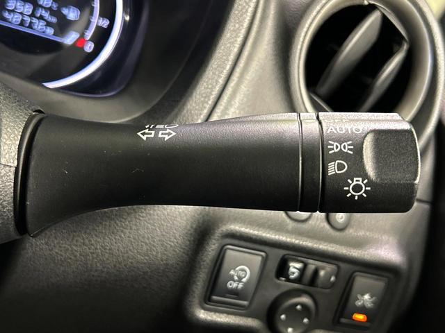 ノート Ｘ　ＤＩＧ－Ｓ　Ｖセレクション＋セーフティ　純正ＳＤナビ　全周囲カメラ　衝突被害軽減システム　禁煙車　コーナーセンサー　スマートキー　ＬＥＤヘッド　ＥＴＣ　車線逸脱警報　オートライト　オートエアコン　Ｂｌｕｅｔｏｏｔｈ　ＣＤ　ＤＶＤ再生（29枚目）