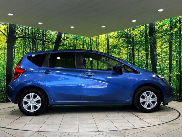 ノート Ｘ　ＤＩＧ－Ｓ　Ｖセレクション＋セーフティ　純正ＳＤナビ　全周囲カメラ　衝突被害軽減システム　禁煙車　コーナーセンサー　スマートキー　ＬＥＤヘッド　ＥＴＣ　車線逸脱警報　オートライト　オートエアコン　Ｂｌｕｅｔｏｏｔｈ　ＣＤ　ＤＶＤ再生（51枚目）