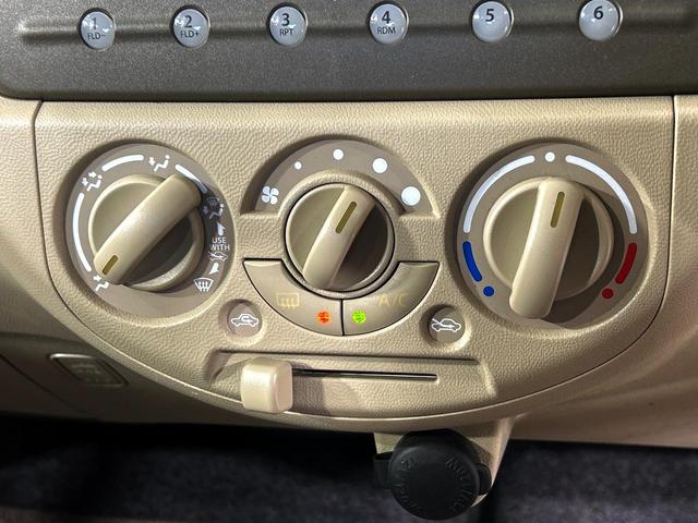 アルト Ｇ　１４インチＡＷ　キーレスエントリー　禁煙車　オーディオ　電動格納ミラー　ドアバイザー　パワーウィンドウ　盗難防止システム　トラクションコントロール（4枚目）