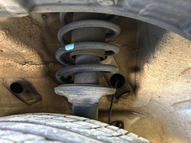 アルト Ｇ　１４インチＡＷ　キーレスエントリー　禁煙車　オーディオ　電動格納ミラー　ドアバイザー　パワーウィンドウ　盗難防止システム　トラクションコントロール（20枚目）