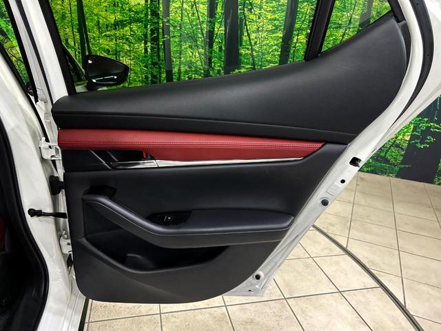 ＭＡＺＤＡ３ファストバック ＸＤバーガンディ　セレクション　ＢＯＳＥサウンド　マツダコネクトナビ　ブラインドスポットモニター　革シート　全周囲カメラ　ヘッドアップディスプレイ　レーダークルーズ　シートヒーター　ステアリングヒーター　パドルシフト　ＥＴＣ（36枚目）