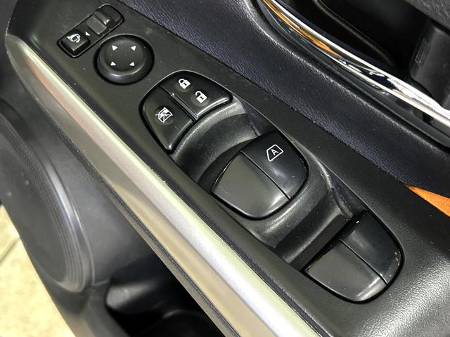 キックス X ツートーンインテリアエディション プロパイロット 純正9インチナビ 全周囲カメラ エマージェンシーブレーキ デジタルインナーミラー シートヒーター 禁煙車 LEDヘッド ルーフレール ETC 純正17インチアルミ(44枚目)