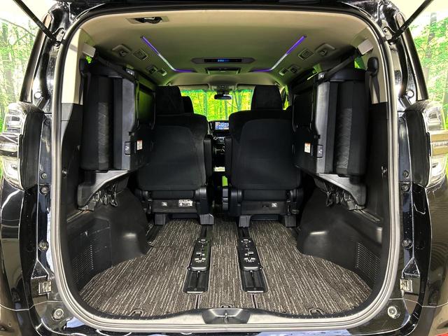 ヴェルファイア ２．５Ｚ　Ａエディション　ＢＩＧ－Ｘ９インチナビ　フリップダウンモニター　バックカメラ　レーダークルーズコントロール　両側パワースライドドア　オートマチックハイビーム　オットマン　ＥＴＣ　スマートキー（11枚目）