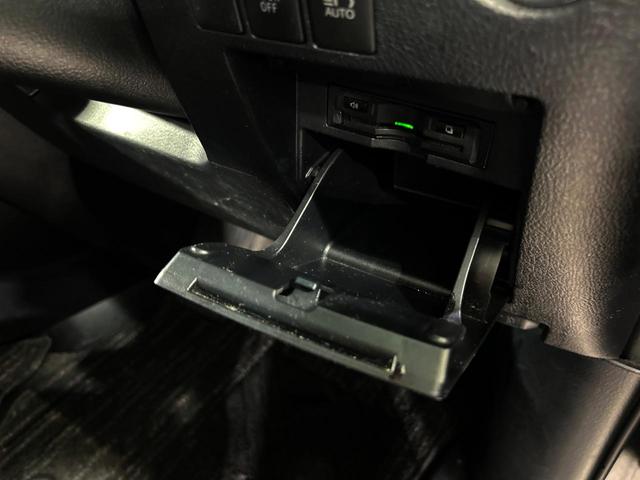 ヴェルファイア ２．５Ｚ　Ａエディション　ＢＩＧ－Ｘ９インチナビ　フリップダウンモニター　バックカメラ　レーダークルーズコントロール　両側パワースライドドア　オートマチックハイビーム　オットマン　ＥＴＣ　スマートキー（45枚目）