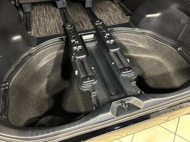 ヴェルファイア ２．５Ｚ　Ａエディション　ＢＩＧ－Ｘ９インチナビ　フリップダウンモニター　バックカメラ　レーダークルーズコントロール　両側パワースライドドア　オートマチックハイビーム　オットマン　ＥＴＣ　スマートキー（48枚目）