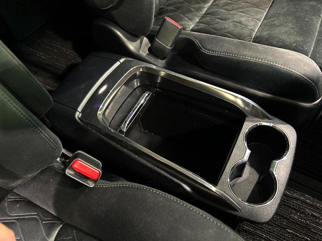 ヴェルファイア ２．５Ｚ　Ａエディション　ＢＩＧ－Ｘ９インチナビ　フリップダウンモニター　バックカメラ　レーダークルーズコントロール　両側パワースライドドア　オートマチックハイビーム　オットマン　ＥＴＣ　スマートキー（50枚目）