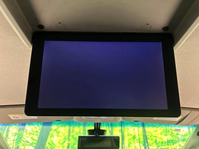 セレナ ハイウェイスター　Ｖセレ＋セーフティＩＩ　ＳＨＶ　両側電動ドア　純正ＳＤナビ　後席モニター　全周囲カメラ　衝突被害軽減システム　禁煙車　コーナーセンサー　スマートキー　ＬＥＤヘッド　ビルトインＥＴＣ　クルコン　純正１６インチアルミ　車線逸脱警報（5枚目）