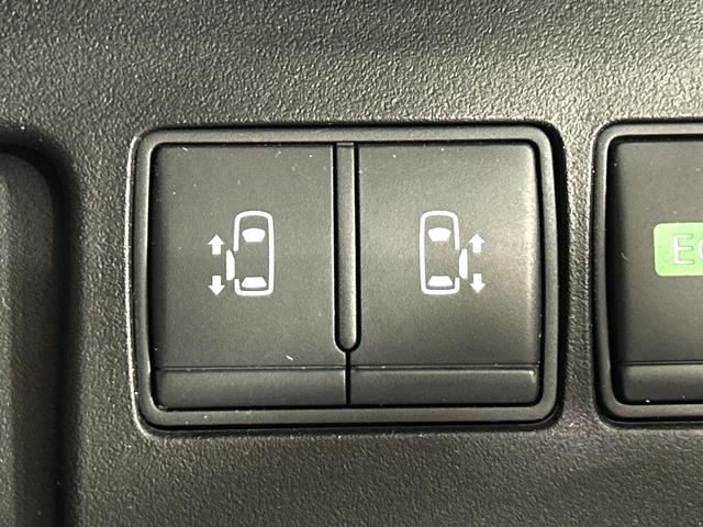 セレナ ハイウェイスター　Ｖセレ＋セーフティＩＩ　ＳＨＶ　両側電動ドア　純正ＳＤナビ　後席モニター　全周囲カメラ　衝突被害軽減システム　禁煙車　コーナーセンサー　スマートキー　ＬＥＤヘッド　ビルトインＥＴＣ　クルコン　純正１６インチアルミ　車線逸脱警報（6枚目）