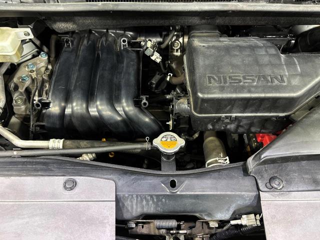 セレナ ハイウェイスター　Ｖセレ＋セーフティＩＩ　ＳＨＶ　両側電動ドア　純正ＳＤナビ　後席モニター　全周囲カメラ　衝突被害軽減システム　禁煙車　コーナーセンサー　スマートキー　ＬＥＤヘッド　ビルトインＥＴＣ　クルコン　純正１６インチアルミ　車線逸脱警報（19枚目）