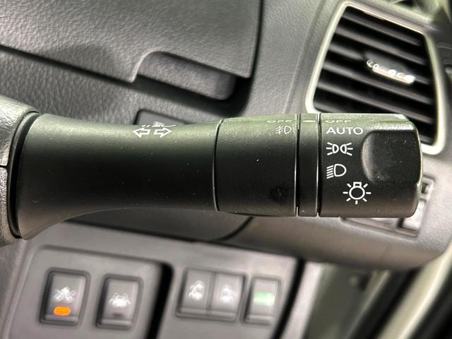 セレナ ハイウェイスター　Ｖセレ＋セーフティＩＩ　ＳＨＶ　両側電動ドア　純正ＳＤナビ　後席モニター　全周囲カメラ　衝突被害軽減システム　禁煙車　コーナーセンサー　スマートキー　ＬＥＤヘッド　ビルトインＥＴＣ　クルコン　純正１６インチアルミ　車線逸脱警報（30枚目）