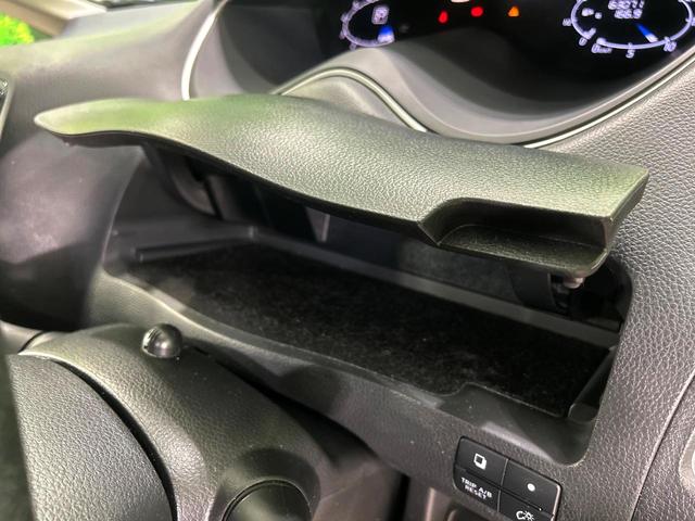 セレナ ハイウェイスター　Ｖセレ＋セーフティＩＩ　ＳＨＶ　両側電動ドア　純正ＳＤナビ　後席モニター　全周囲カメラ　衝突被害軽減システム　禁煙車　コーナーセンサー　スマートキー　ＬＥＤヘッド　ビルトインＥＴＣ　クルコン　純正１６インチアルミ　車線逸脱警報（52枚目）