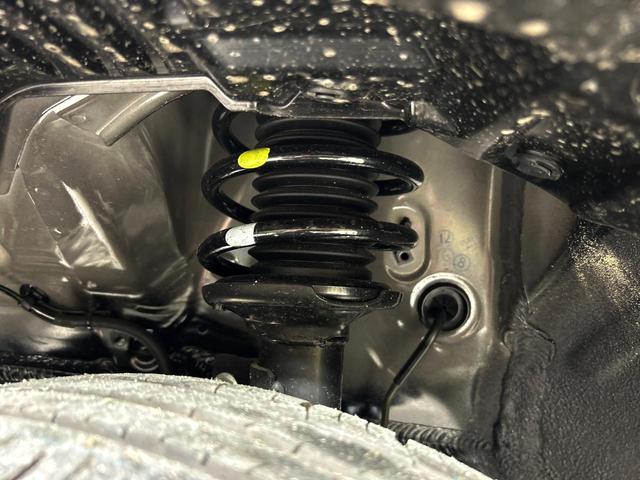 ハスラー タフワイルド　届出済未使用車　衝突被害軽減システム　レーダークルーズ　コーナーセンサー　スマートキー　ＬＥＤヘッド　純正１５インチアルミ　車線逸脱警報　オートライト　オートエアコン　ＬＥＤフォグ（20枚目）