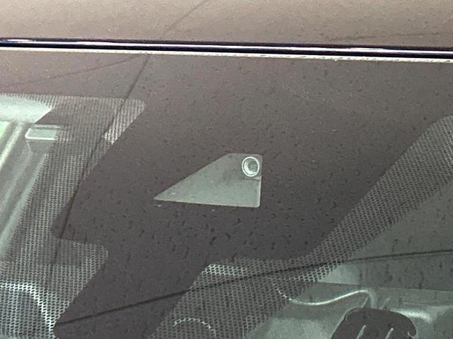 キックス Ｘ　プロパイロット　純正９インチナビ　全周囲カメラ　エマージェンシーブレーキ　デジタルインナーミラー　禁煙車　ＬＥＤヘッド　ルーフレール　ＥＴＣ　純正１７インチアルミ　オートハイビーム　オートライト（5枚目）