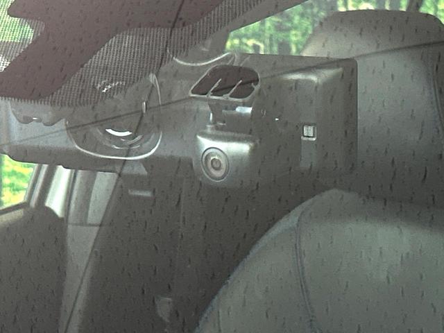 キックス Ｘ　プロパイロット　純正９インチナビ　全周囲カメラ　エマージェンシーブレーキ　デジタルインナーミラー　禁煙車　ＬＥＤヘッド　ルーフレール　ＥＴＣ　純正１７インチアルミ　オートハイビーム　オートライト（7枚目）