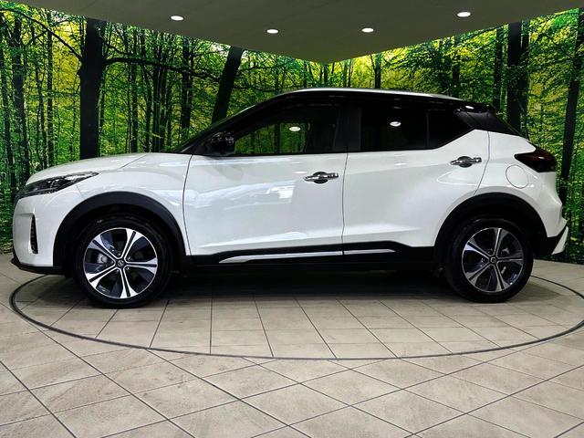 キックス Ｘ　プロパイロット　純正９インチナビ　全周囲カメラ　エマージェンシーブレーキ　デジタルインナーミラー　禁煙車　ＬＥＤヘッド　ルーフレール　ＥＴＣ　純正１７インチアルミ　オートハイビーム　オートライト（25枚目）